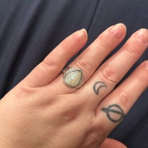 Elegant Silver Teardrop Ring